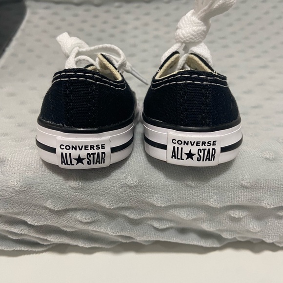Baby size 3 lowtop converse - Picture 3 of 5
